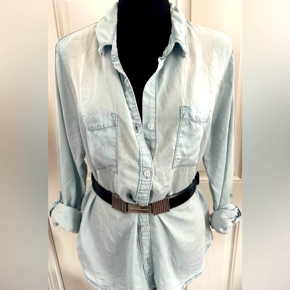 Thread & Supply blousy Tencel button down blouse in a light Chambray wash, X-Lrg